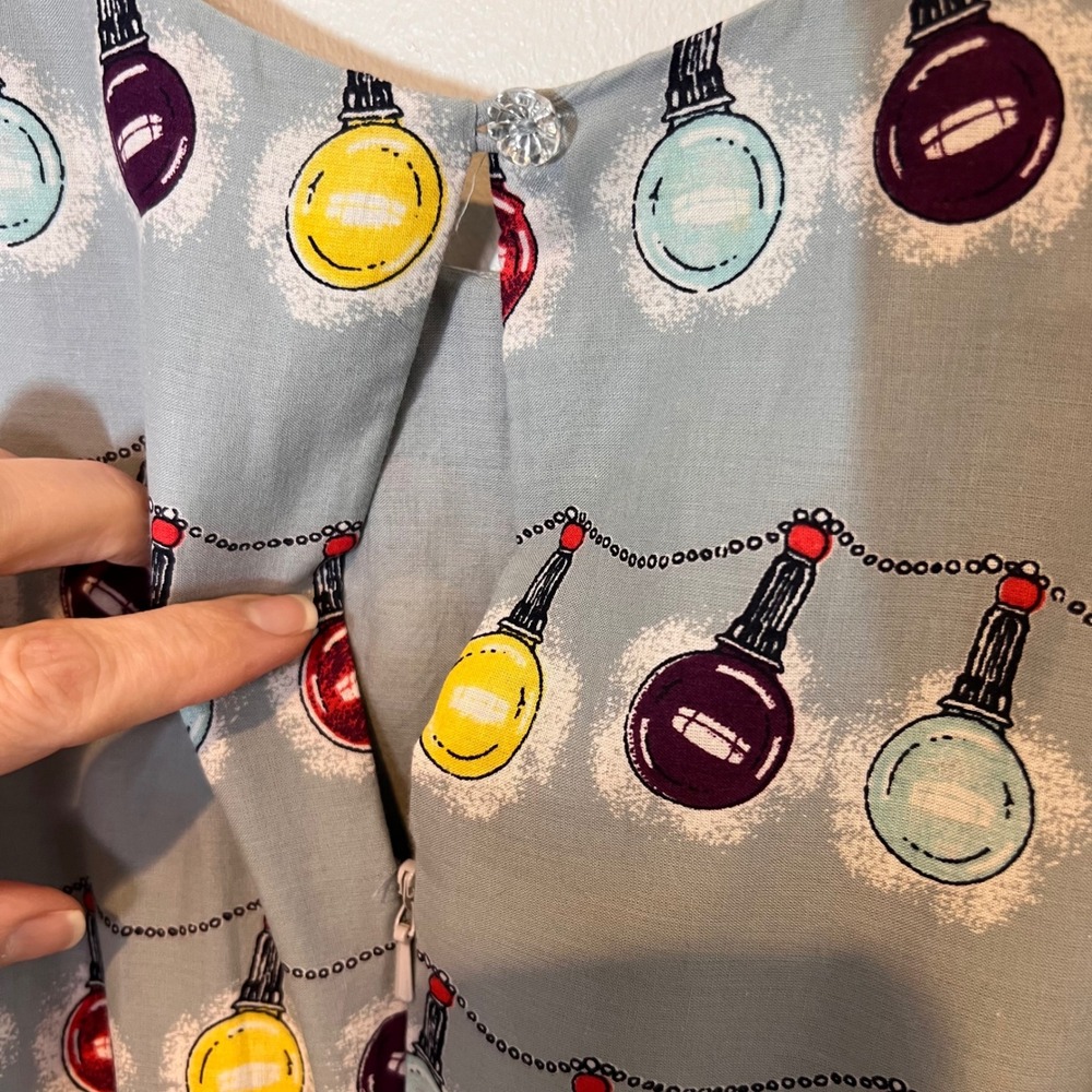 Emily‎ and Fin Lucy Dress with Holiday String of Lights Print Party Retro Small - Picture 12 of 13